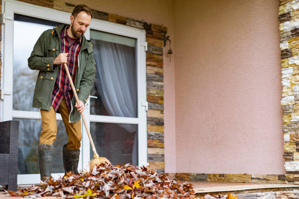 Best Garage Cleanout Services  in Warrensburg, IL