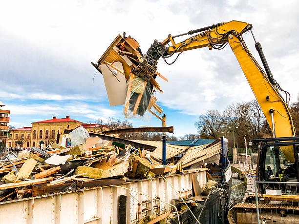 Best Basement Cleanout Services  in Warrensburg, IL